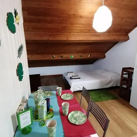 Cozy Central Apartment